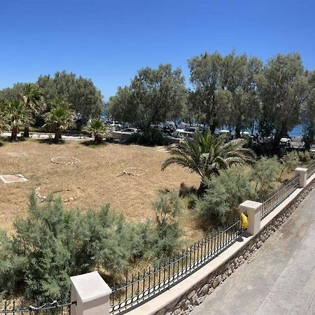 Beach Apartment Edem First Floor Perivolos  Dış mekan fotoğraf