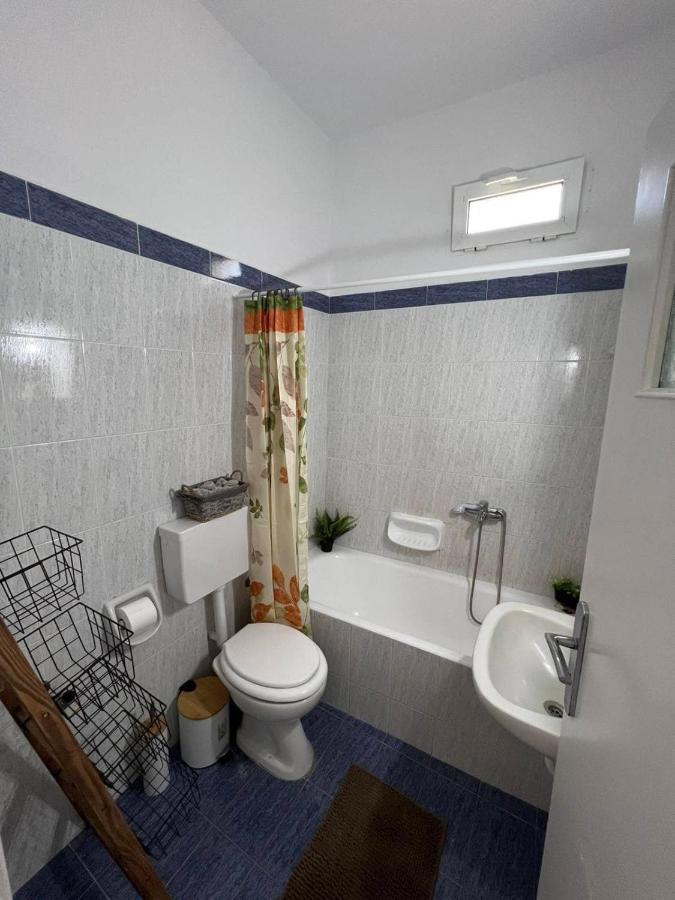 Beach Apartment Edem First Floor Perivolos  Dış mekan fotoğraf