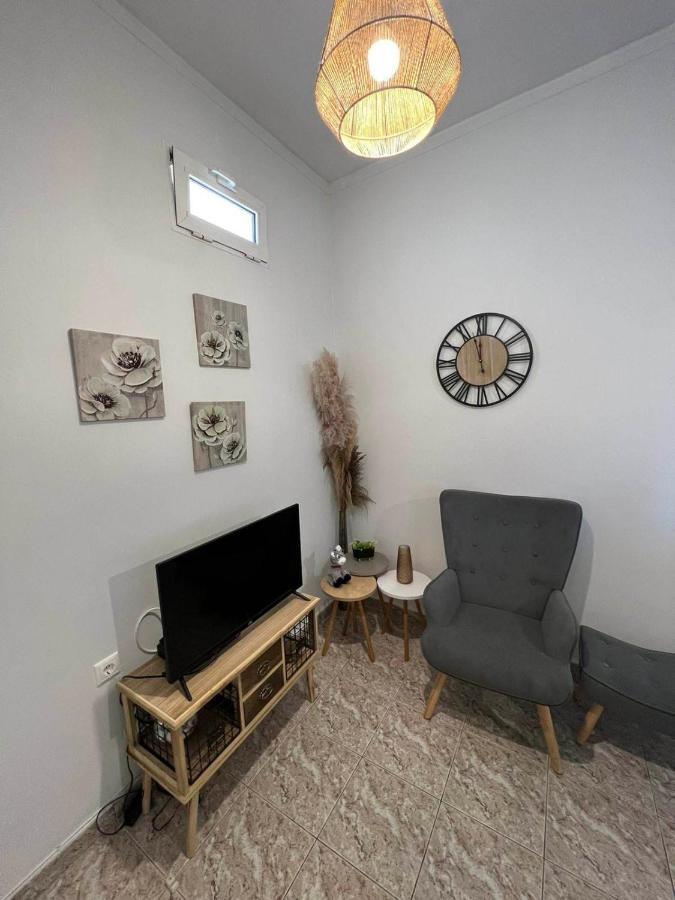 Beach Apartment Edem First Floor Perivolos  Dış mekan fotoğraf